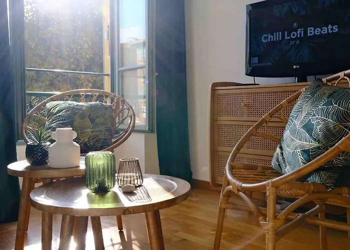 Cozy Studio, Exceptional View Of Lympia Harbor *