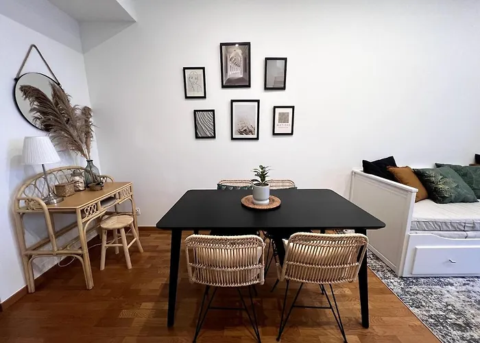 Cozy Studio, Exceptional View Of Lympia Harbor