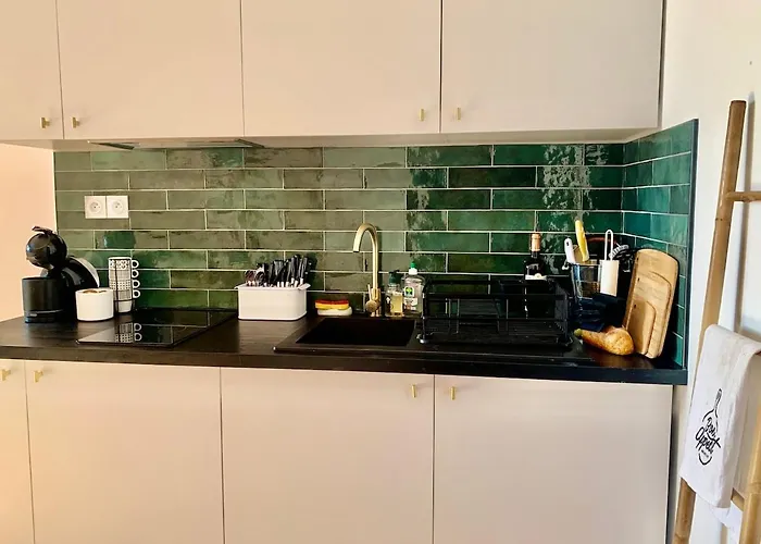 Apartment Cozy Studio, Exceptional View Of Lympia Harbor *