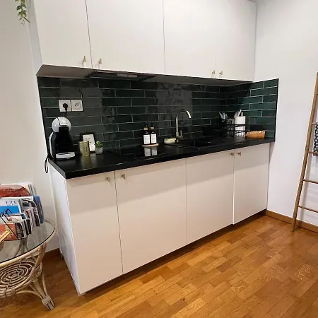 Appartement Cozy Studio, Exceptional View Of Lympia Harbor *